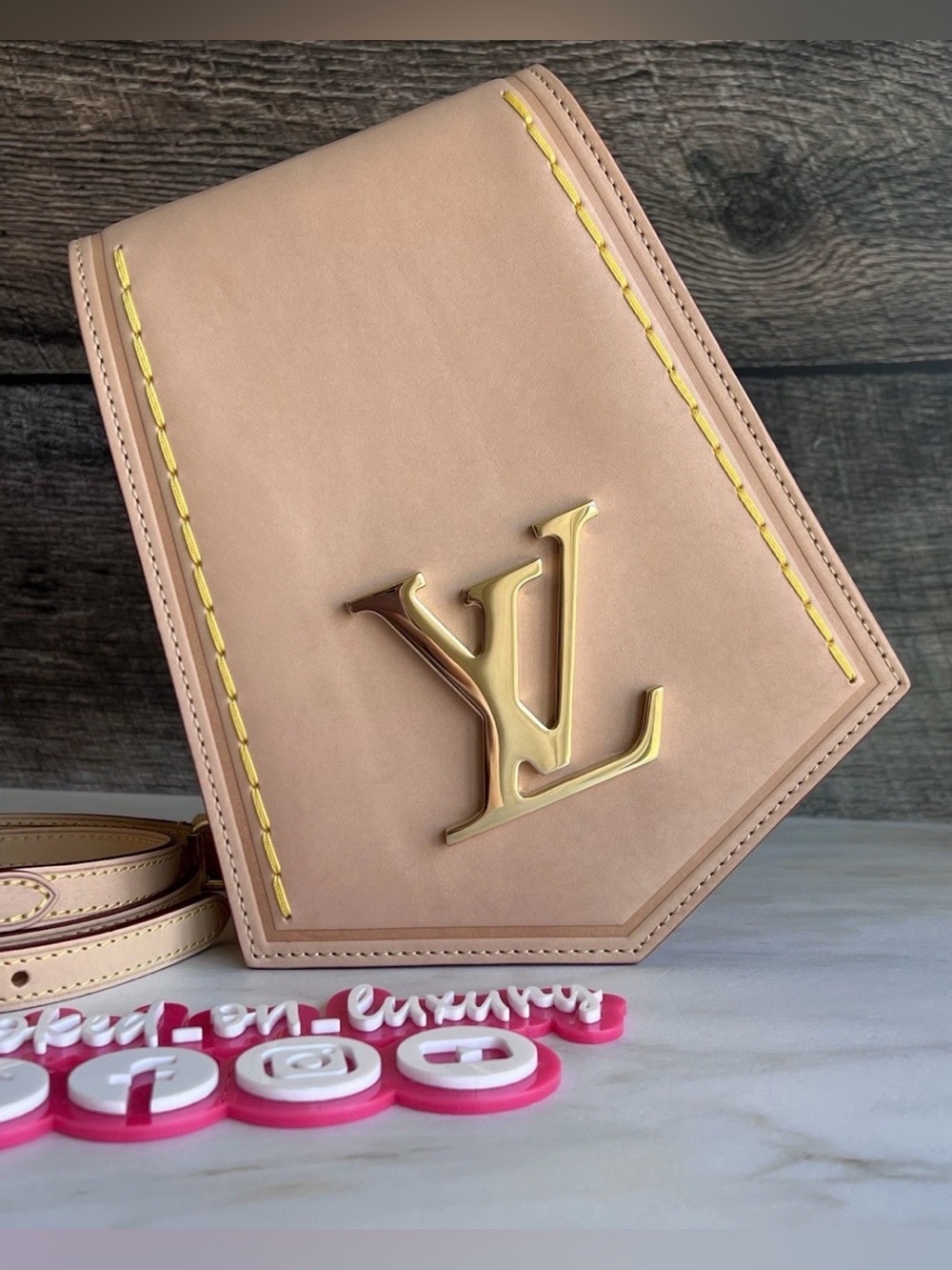 Authentic Louis Vuitton Keybell XL Vachetta Leather Crossbody Luggage Tag Purse
